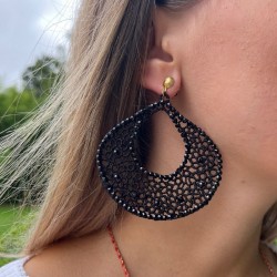 Boucles d'oreilles dorées - Tissage & Cristaux noirs en demi-lune