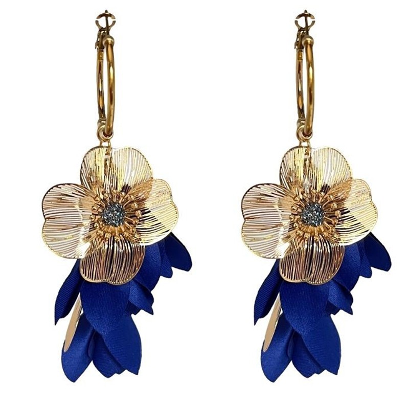 Longues Boucles d'oreilles dorées - Fleurs filigranes & Pétales bleues JORGINA