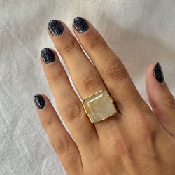 Bague ajustable Or - Grosse pierre carrée Quartz rutile