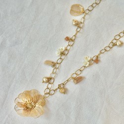 Collier sautoir doré - Perles, Pierres & Pendentif fleur filigrane