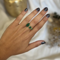 Bague ajustable Or - Trois pierres ovales Onyx vert