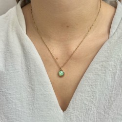 Collier court KODOUL chaîne dorée & Pendentif rond vert d'eau