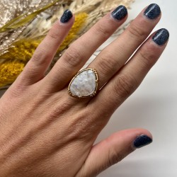 Bague ajustable Or - Grosse Pierre de Labradorite blanche