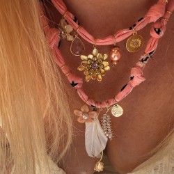 Collier bandana Poétic Blush Fleur rose poudré doré - Perle & fleur