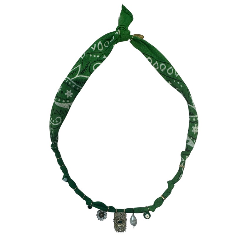 Collier bandana Wild Desert vert foncé doré - Charms dorés & Plaque