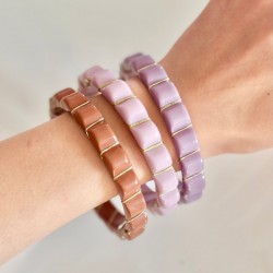 Le bracelet Lilas se trouve au milieu